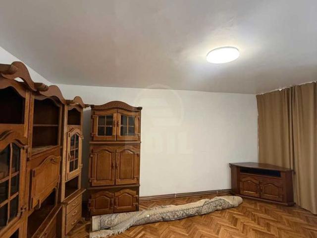 Apartament de Închiriere 4 camere, APCJ356419
