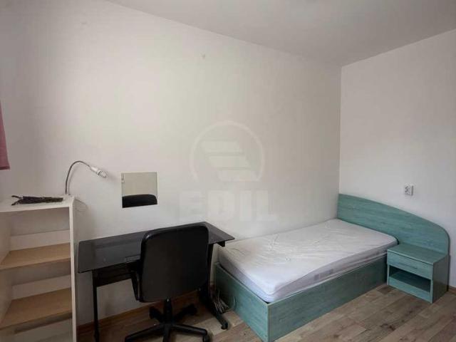 Apartament de Închiriere 4 camere, APCJ359218
