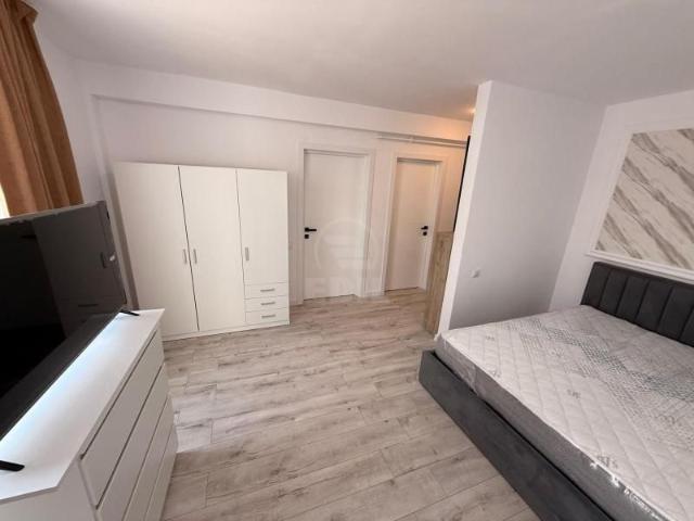 Apartament de Inchiriere o camera, APCJ246215FLO