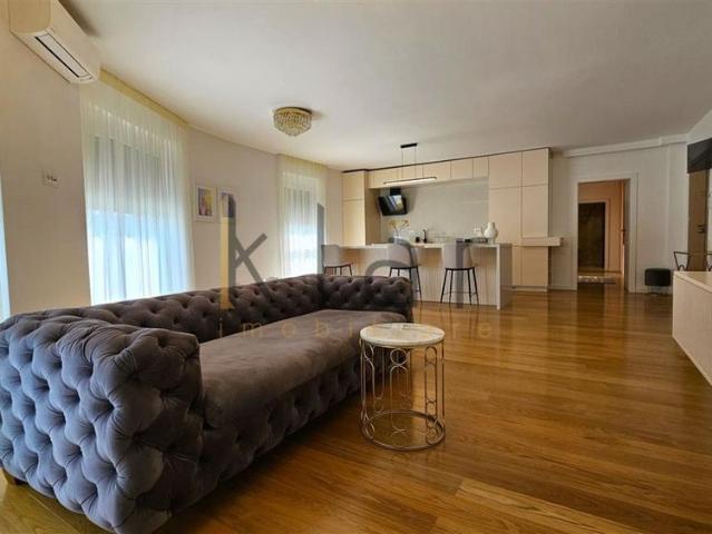 Apartament de LUX 4 camere 106mp 2 balcoane cartier Zorilor 5 minute de UMF