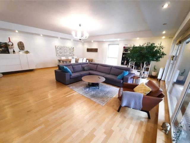 apartament de lux 4 camere | terasa | parcare | piata victoriei