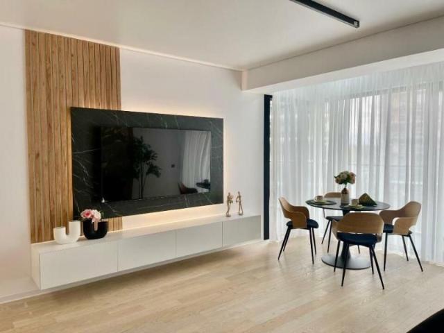 Apartament de lux 2 camere, cu vedere superba catre lac