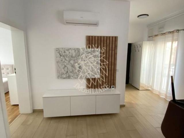 Apartament de Lux 2 camere etaj 1 parcare Central