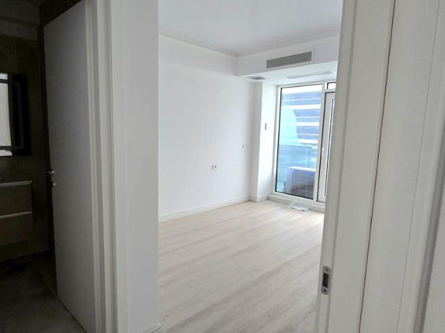 Apartament de Lux – 3 Camere, Vedere Directă la Mare, White Titanic, M