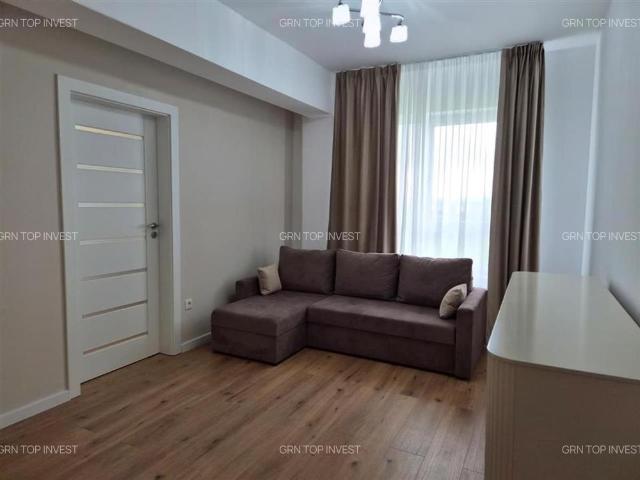 Apartament de lux 3 camere balcon parcare zona Calea Surii Mici