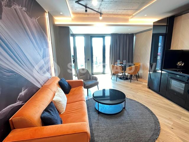 Apartament de lux, terasa, parcare subterana zona centrala
