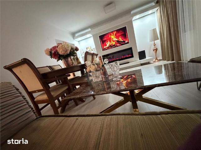 Apartament de LUX cu 4 camere 2 bai si 2 parcari in Cartier Deventer