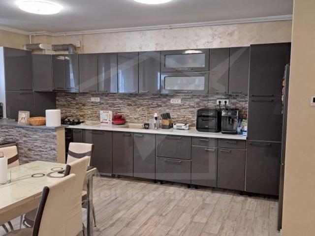 Apartament de lux cu 4 camere Columna Residence, Floresti Zona VIV