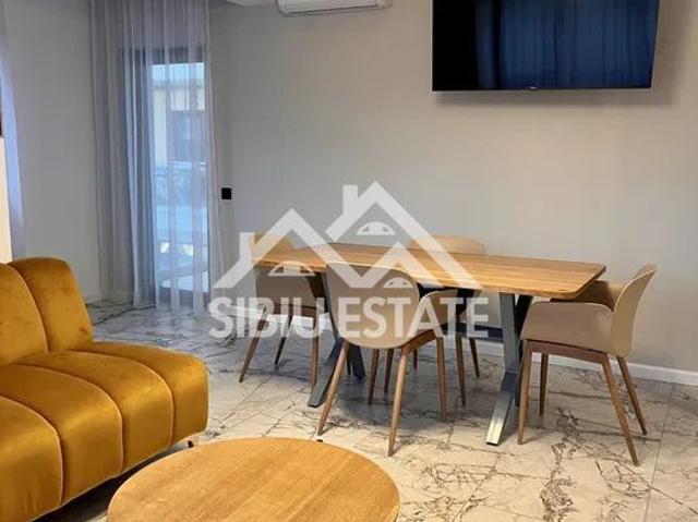 Apartament de LUX cu 3 camere de închiriat, Bloc cu lift | Sibiu