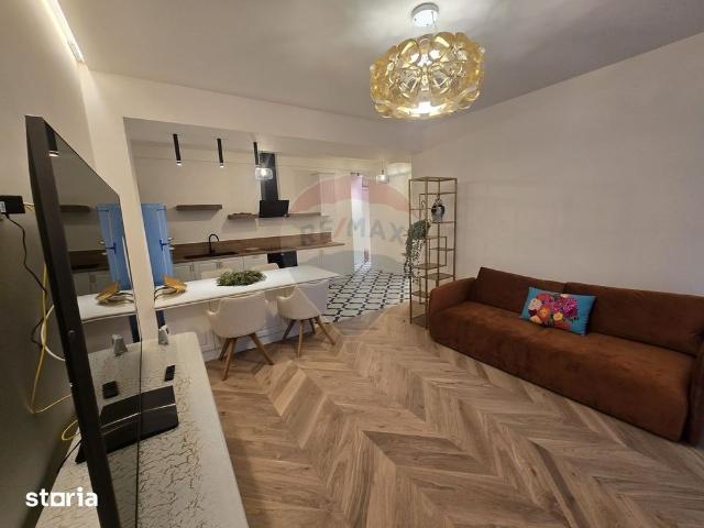 Apartament de lux, cu loc de parcare, langa Universitate