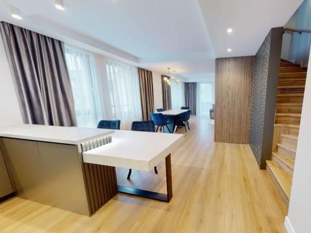 Apartament de lux + parcare cu statie de incarcare masini electrice