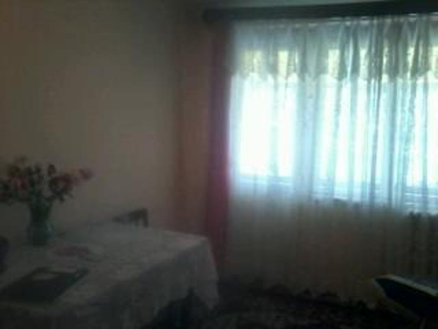 apartament de patru camere zona stadione etaj 3din4
