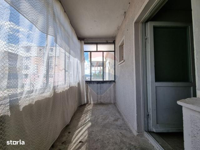 Apartament de renovat cu 2 camere de vânzare în Râșnov/Romacril