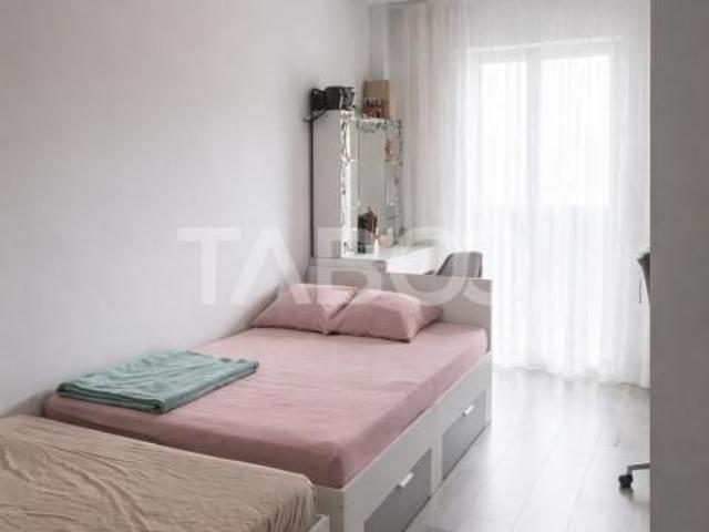 Apartament 3 camere si parcare de vanzare zona Edgar Quinet Manastur
