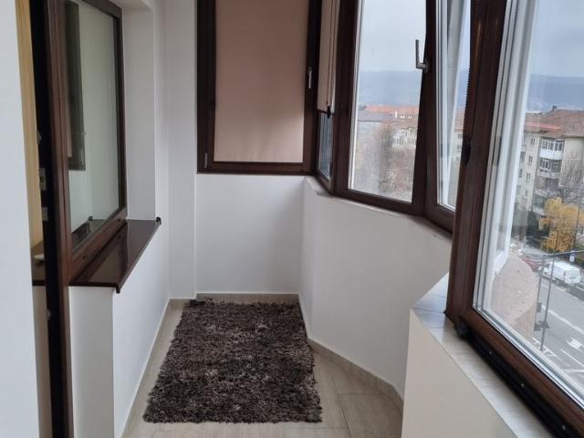 Apartament de vanzare | 3 camere, |etaj 3| în zona Republicii |AT 002
