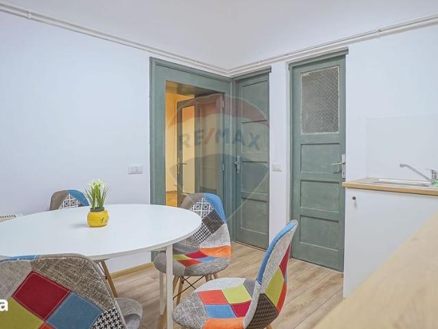 APARTAMENT DE VANZARE 2 CAMERE 65 MP | LA CASA CU PIVNITA SI CURTE |