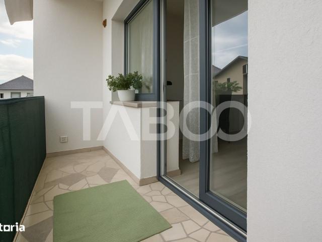 Apartament de vanzare 2 camere la etaj 1 + bloc cu gradina privata
