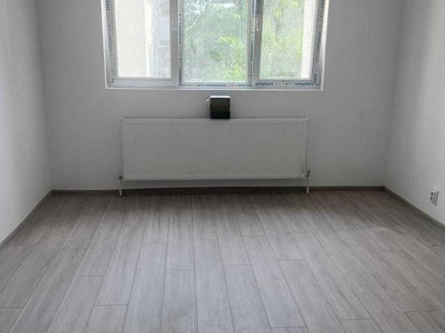 Apartament de vanzare, 4 camere, zona stadion