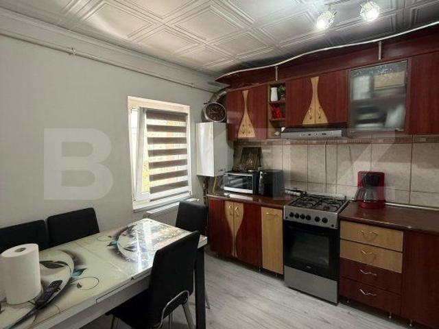 Apartament de vanzare, cu 2 camere, 56 mp, zona Debarcader