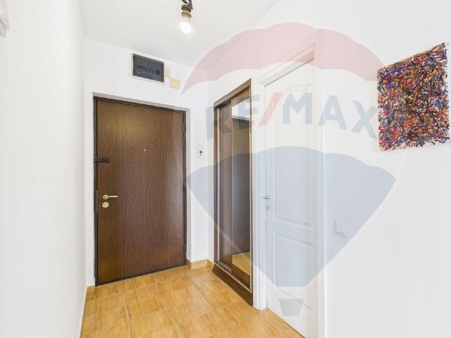 Apartament de vanzare cu 2 camere în zona Sisesti
