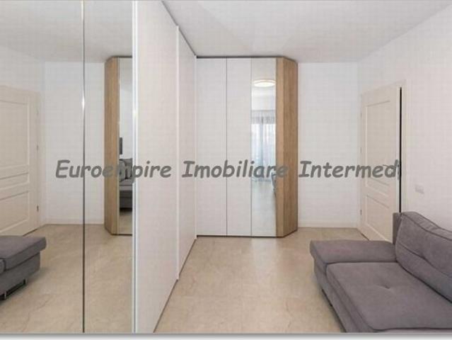 Apartament de vanzare in Constanta, Mamaia 3 camere, 96 mp