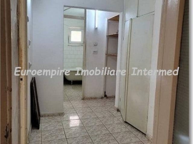 Apartament de vanzare in Constanta, Far 2 camere, 50 mp
