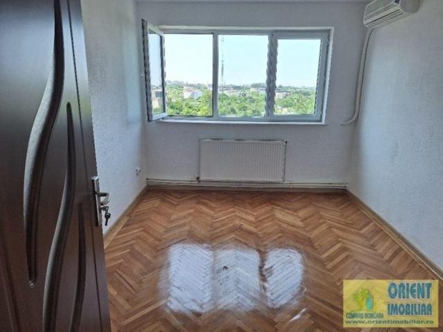 Apartament de vanzare in Constanta, Gara 3 camere, 75 mp