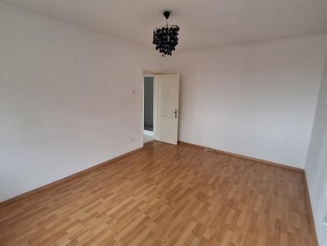 Apartament de vanzare in Constanta, Gara 2 camere, 44 mp