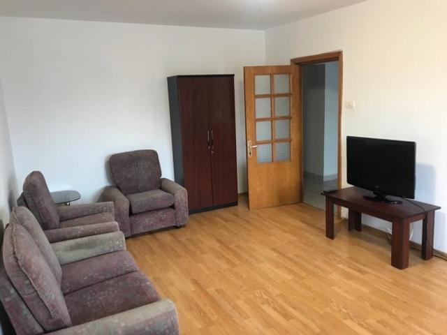 Apartament de vanzare in Constanta, Gara 4 camere, 100 mp