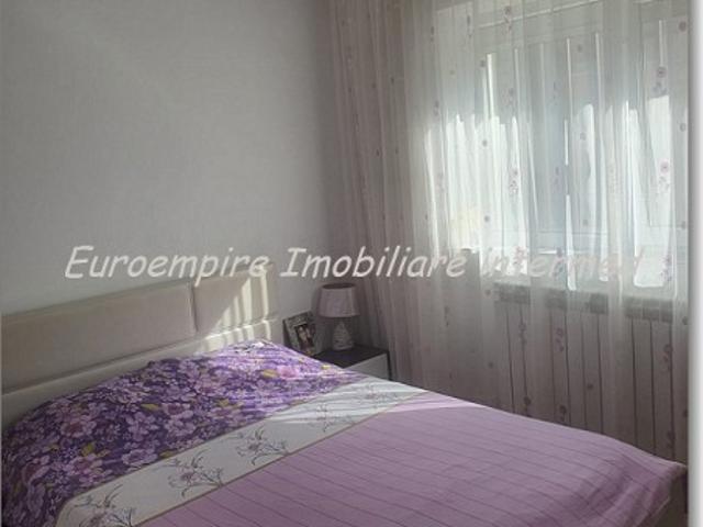 Apartament de vanzare in Constanta, Inel 1 4 camere, 90 mp