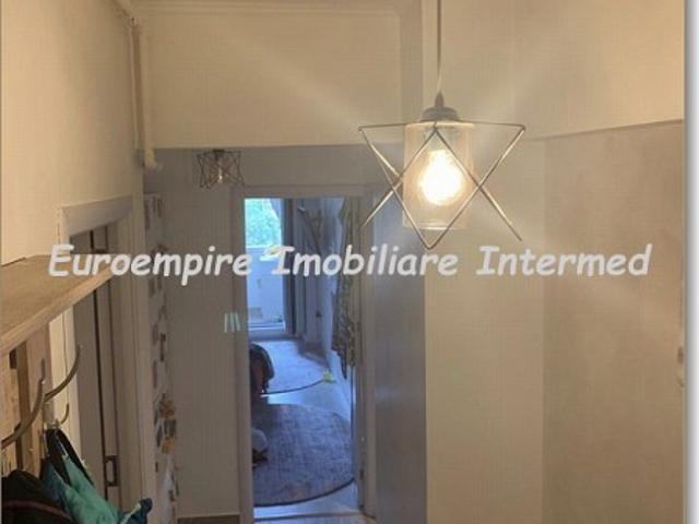 Apartament de vanzare in Constanta, Inel 1 3 camere, 46 mp