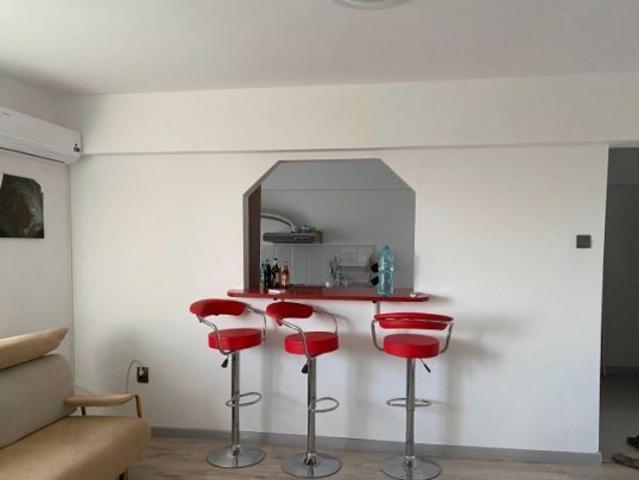 Apartament de vanzare in Constanta, Piata Ovidiu 2 camere, 44 mp