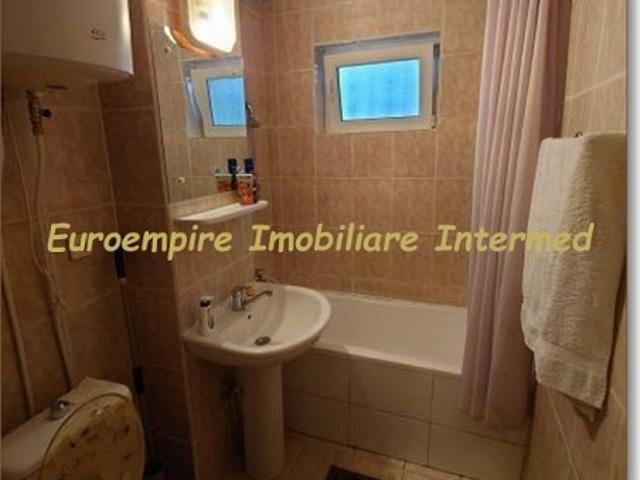 Apartament de vanzare in Constanta, Tomis Nord 3 camere, 70 mp