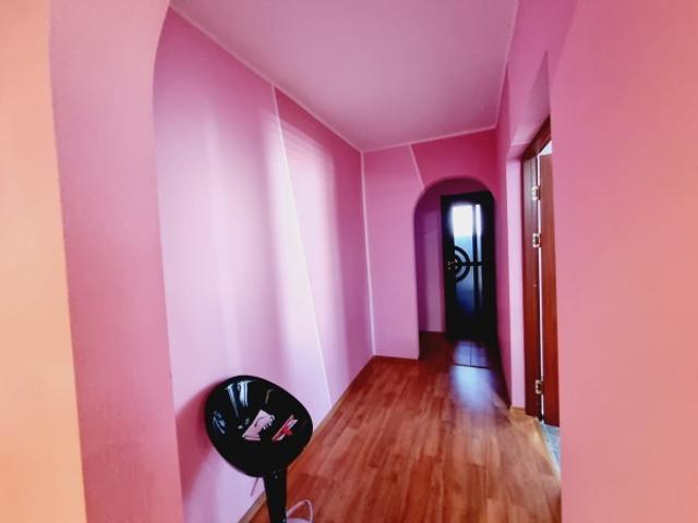 Apartament de vanzare in Galati, Micro 38 4 camere, 64 mp