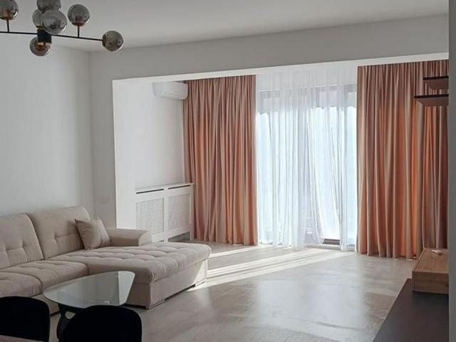 Apartament de 114mp cu balcon și lift în Herăstrău