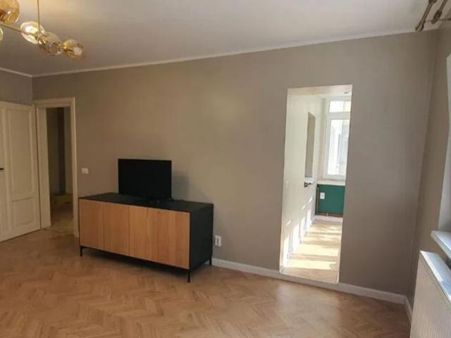 Apartament de 2 Camere de inchiriat | Alba Iulia | 7' Metrou | Centru
