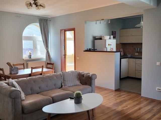 Apartament de 2 camere spatios de inchiriat Drumul Taberei