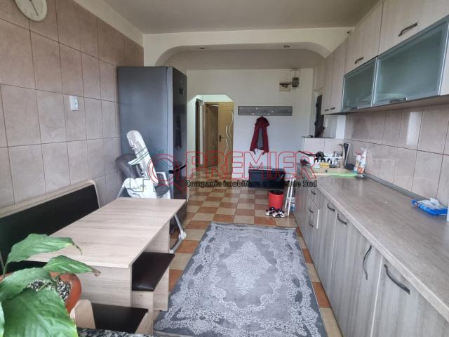apartament de 3 camere anton bacalbasa
