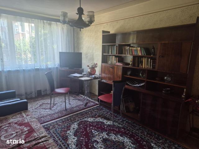 Apartament de 3 camere Centrul Civic B dul Victoriei