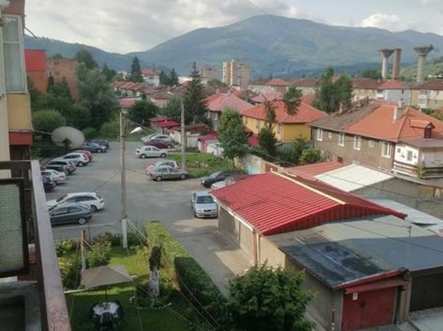Apartament de 3 camere de inchiriat, centrala termica, bloc izolat