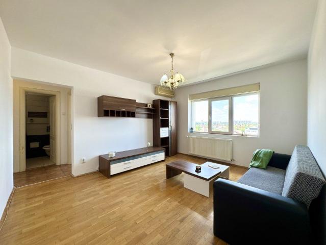 Apartament de 3 camere de inchiriat in zona 1 Mai Chibrit