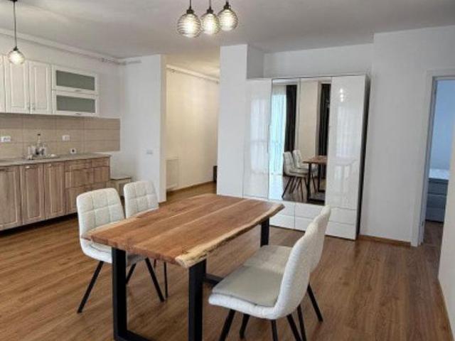 Apartament de 3 camere, 65 mp zona Fagului