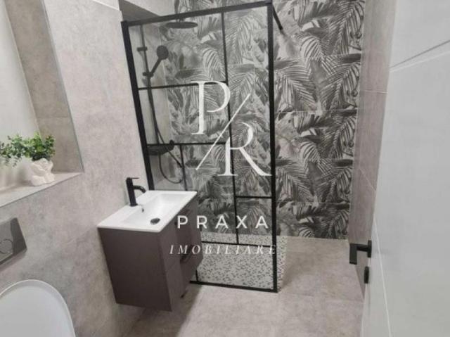 Apartament de 3 camere, 67 mp, LIFT, parcare, terasa, zona VIVO Razoare