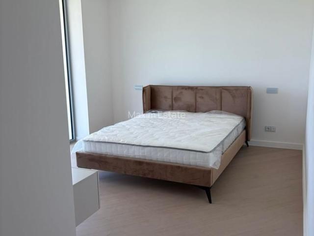 Apartament de 4 Camere Etaj întreg Prima închiriere Vedere 3 direcții