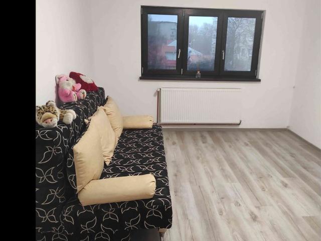 Apartament dec. 3 camere, Rovine Lic. Tudor Arghezi