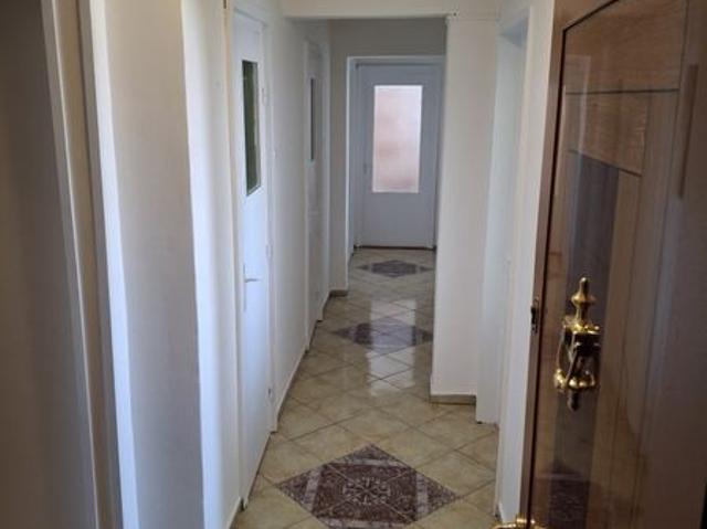 Apartament decomandat 3 camere zona Garii