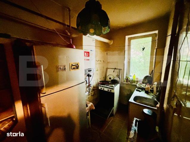 Apartament decomandat, 2 camere, 44 mp, zona Biserica Billa