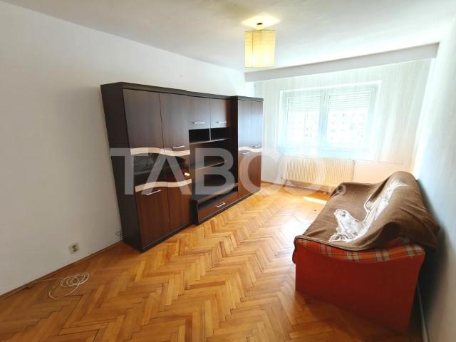 Apartament decomandat 2 camere cu pivnita si balcon zona Terezian