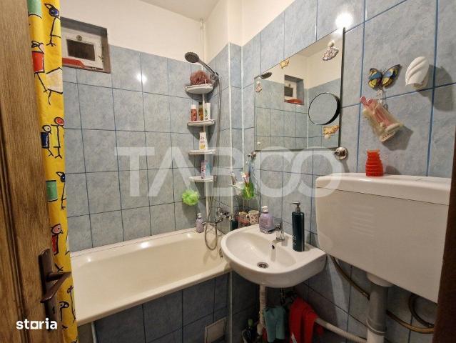 Apartament decomandat 36 mp utili 2 camere mobilat utilat Vasile Aaron