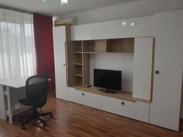 Apartament decomandat de inchiriat cu 2 camere in Cantemir